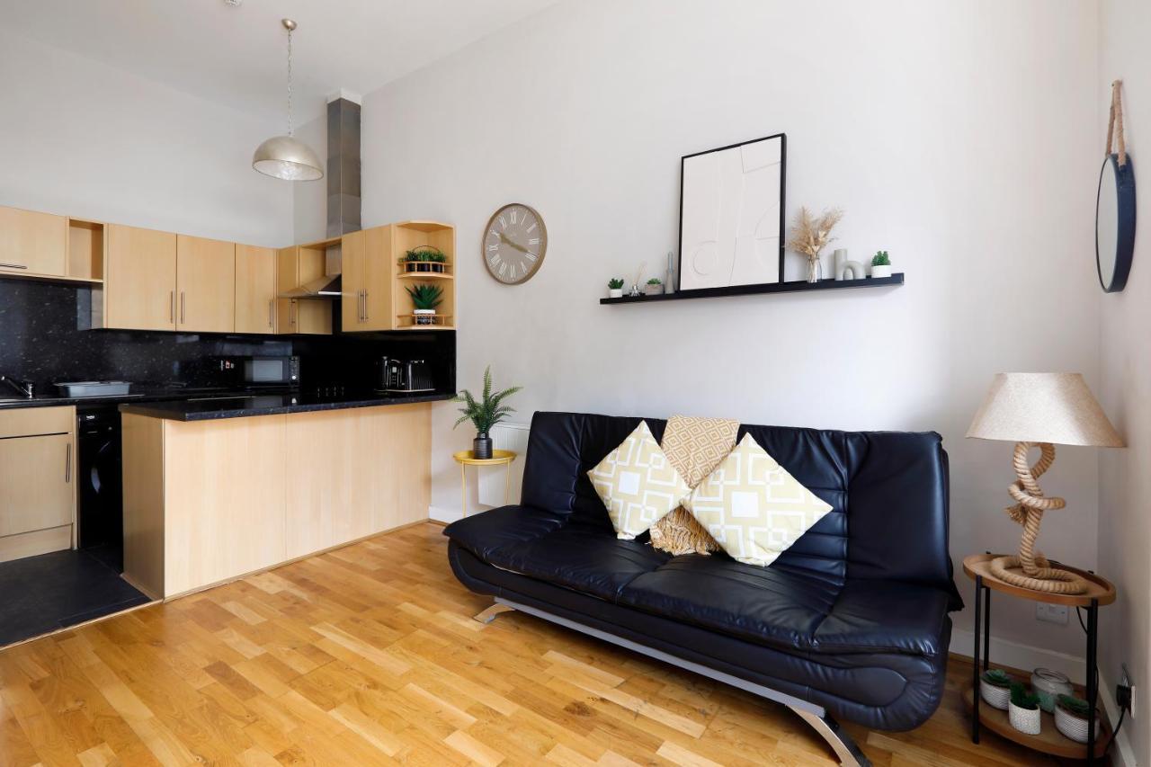 Great 2 Bedroom Apt By The Beach And Town Hove Exterior foto