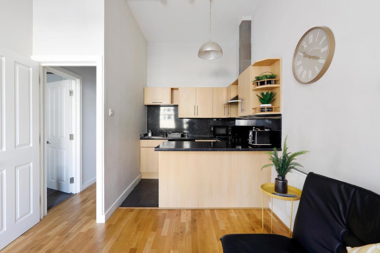 Great 2 Bedroom Apt By The Beach And Town Hove Exterior foto